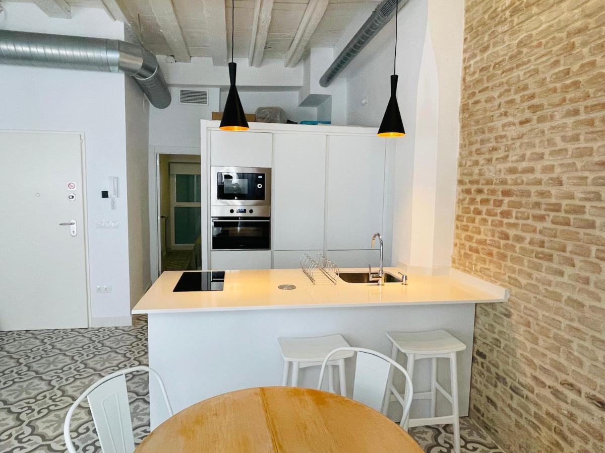 Modern Apartment In The City Centre, La Alameda Seville Exterior photo